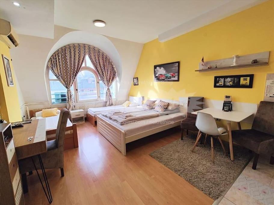 Yellow Diamond Ni Εξωτερικό φωτογραφία
